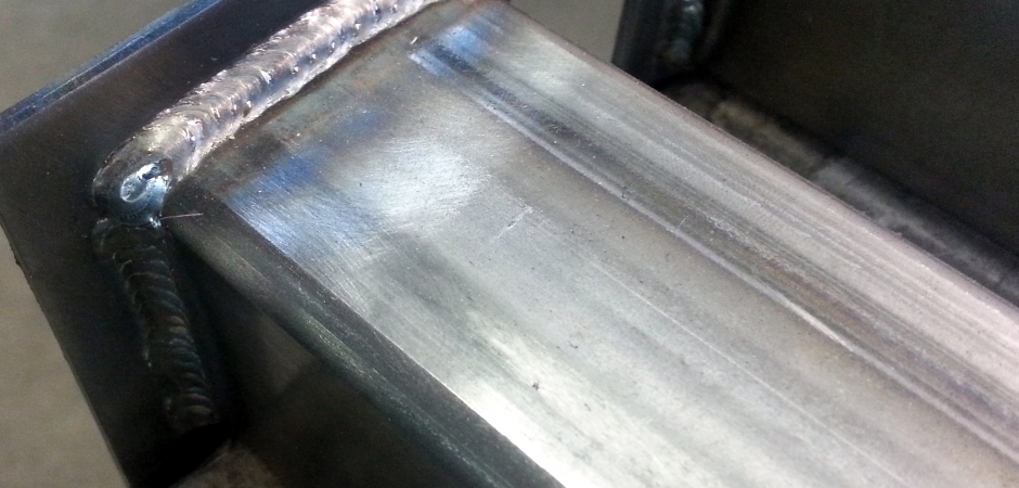 VIDEO : Welding 2” square tubing at Valley Precision